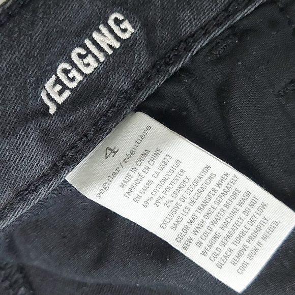 American Eagle Black Jegging - Picture 3 of 4
